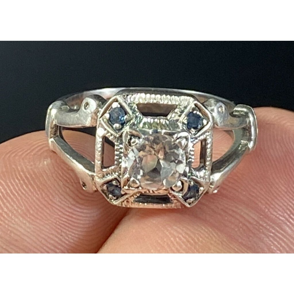 925 Joa Sterling Silver Clear Blue Cubic Zirconia Ring Size 6